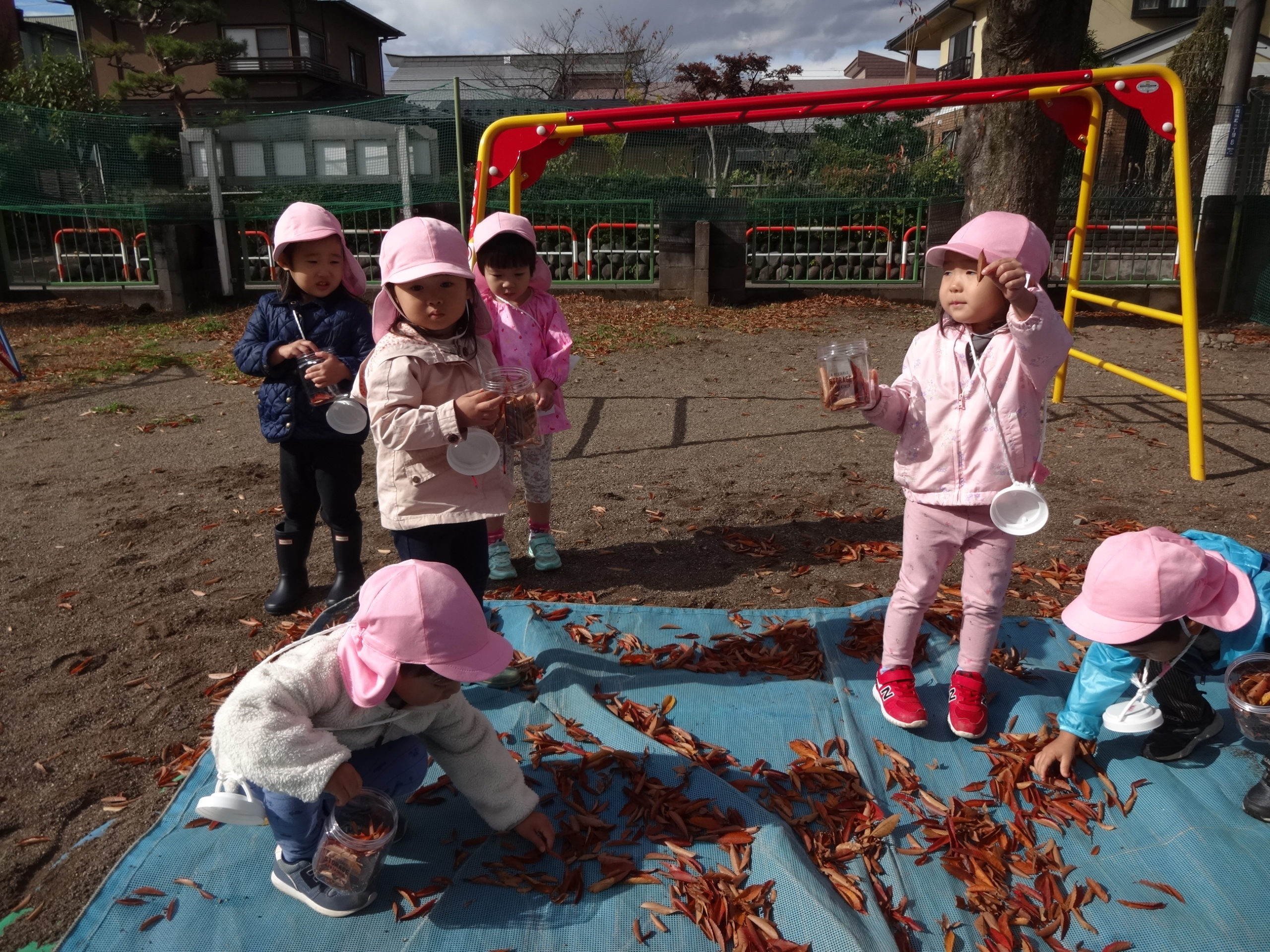 外あそび いちご組 上越市の歴史ある少人数制幼稚園ー聖公会もみじようちえん